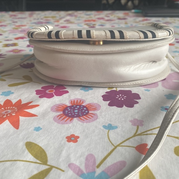 50% off..
VALENTINO GARAVANI saddle bag vintage - Picture 3 of 13